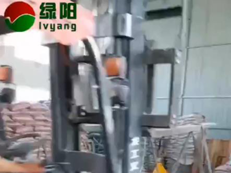 彩色透水混凝土路面該如何施工呢？